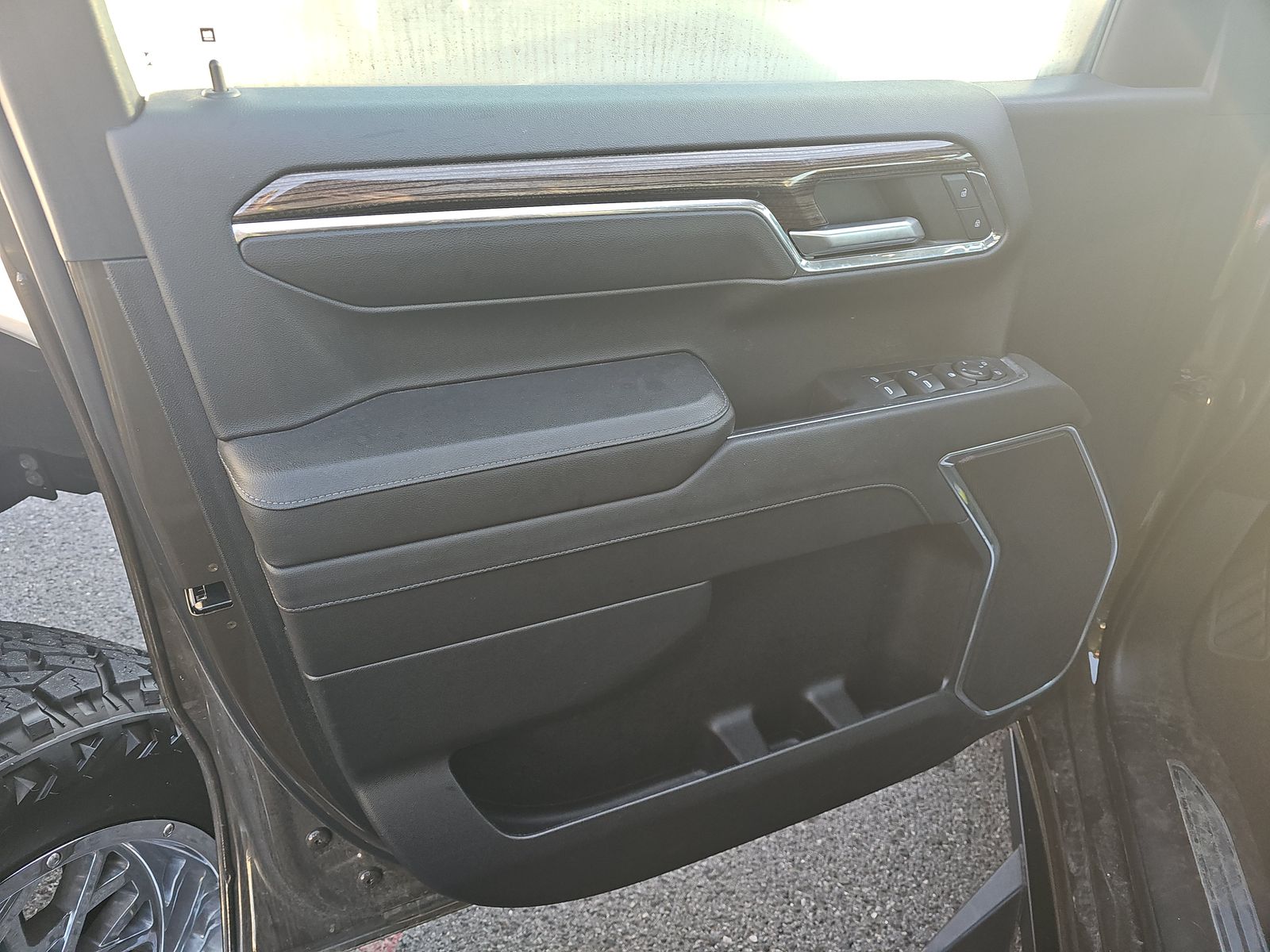 2023 Chevrolet Silverado 1500 LT AWD