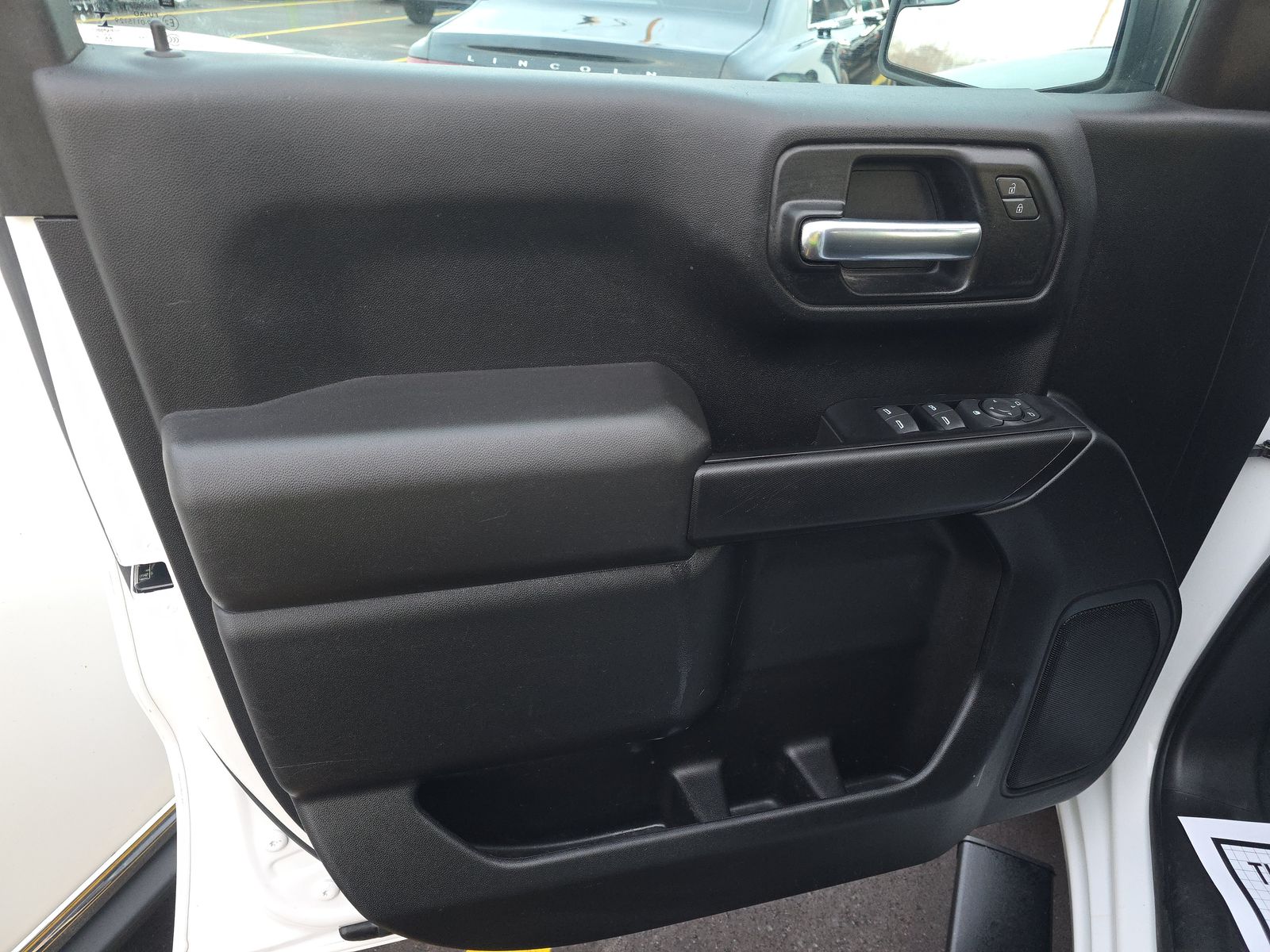 2023 Chevrolet Silverado 1500 Custom AWD