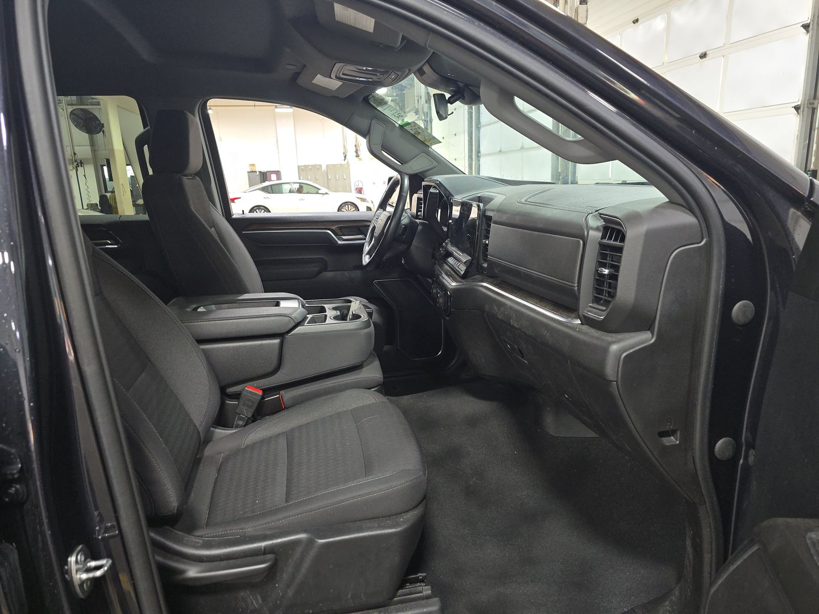 2022 Chevrolet Silverado 1500 LT AWD