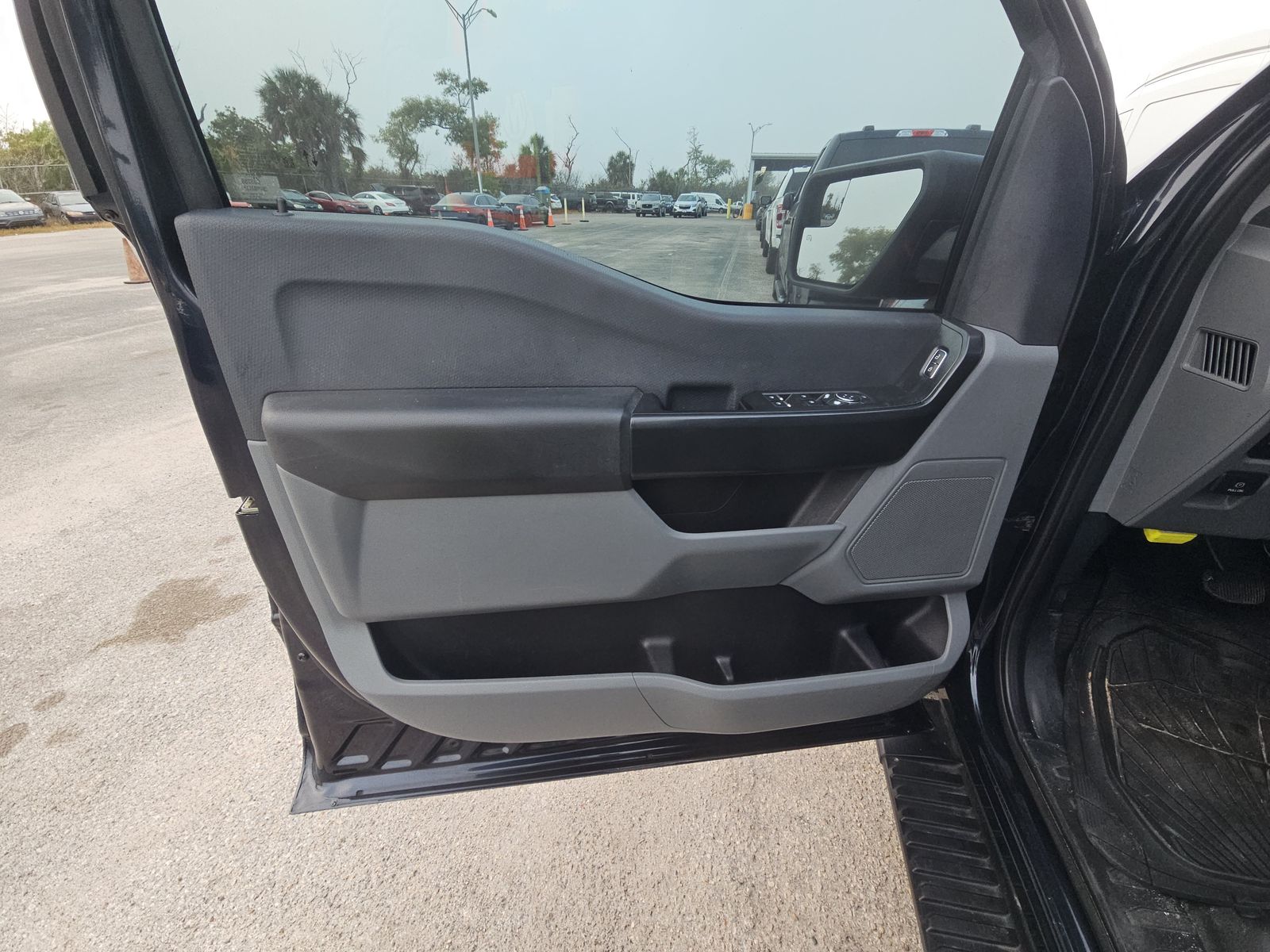 2022 Ford F-150 XL AWD