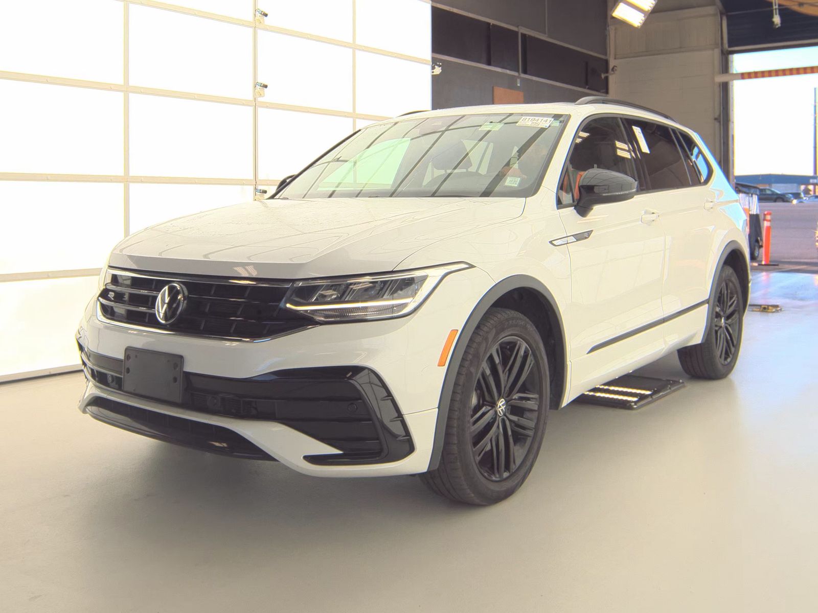 2022 Volkswagen Tiguan 2.0T SE R-Line Black AWD