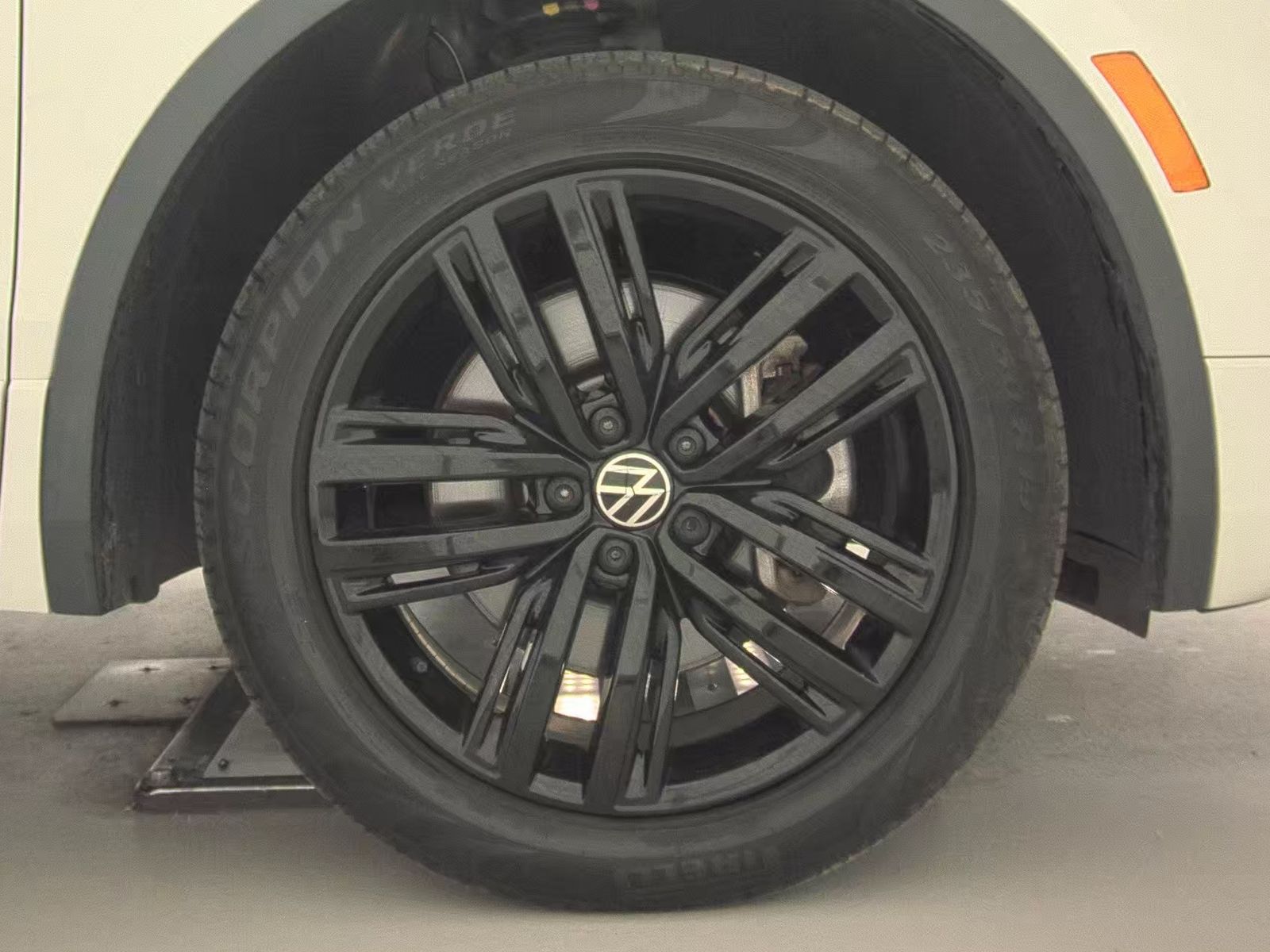 2022 Volkswagen Tiguan 2.0T SE R-Line Black AWD