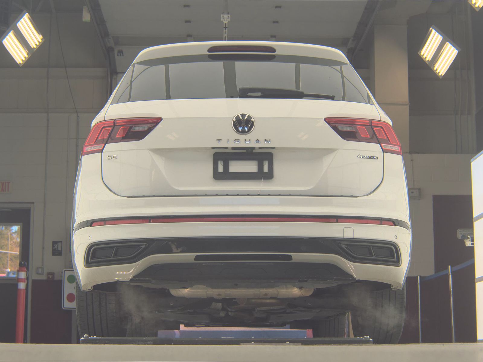 2022 Volkswagen Tiguan 2.0T SE R-Line Black AWD