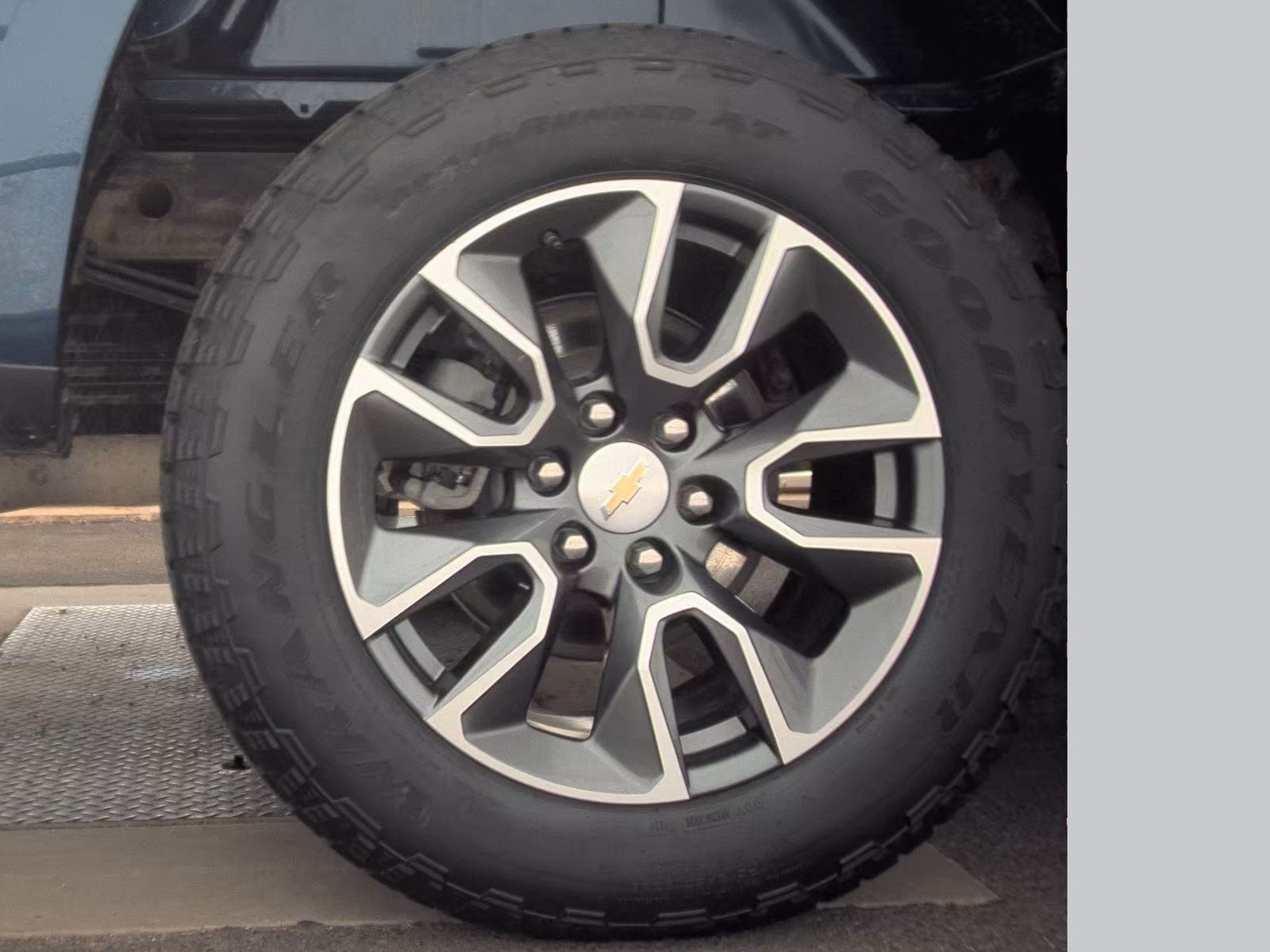 2023 Chevrolet Silverado 1500 LT AWD