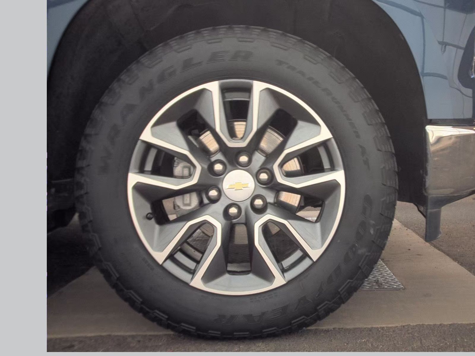 2023 Chevrolet Silverado 1500 LT AWD