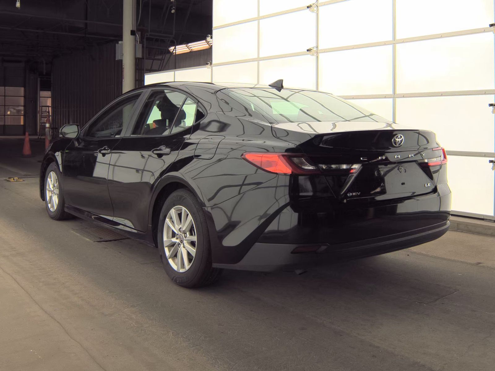 2025 Toyota Camry LE FWD