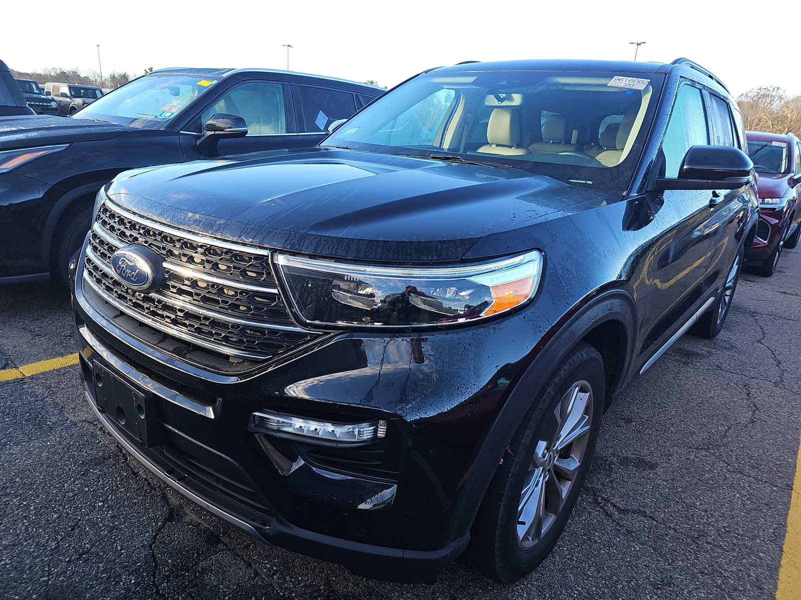 2022 Ford Explorer XLT AWD