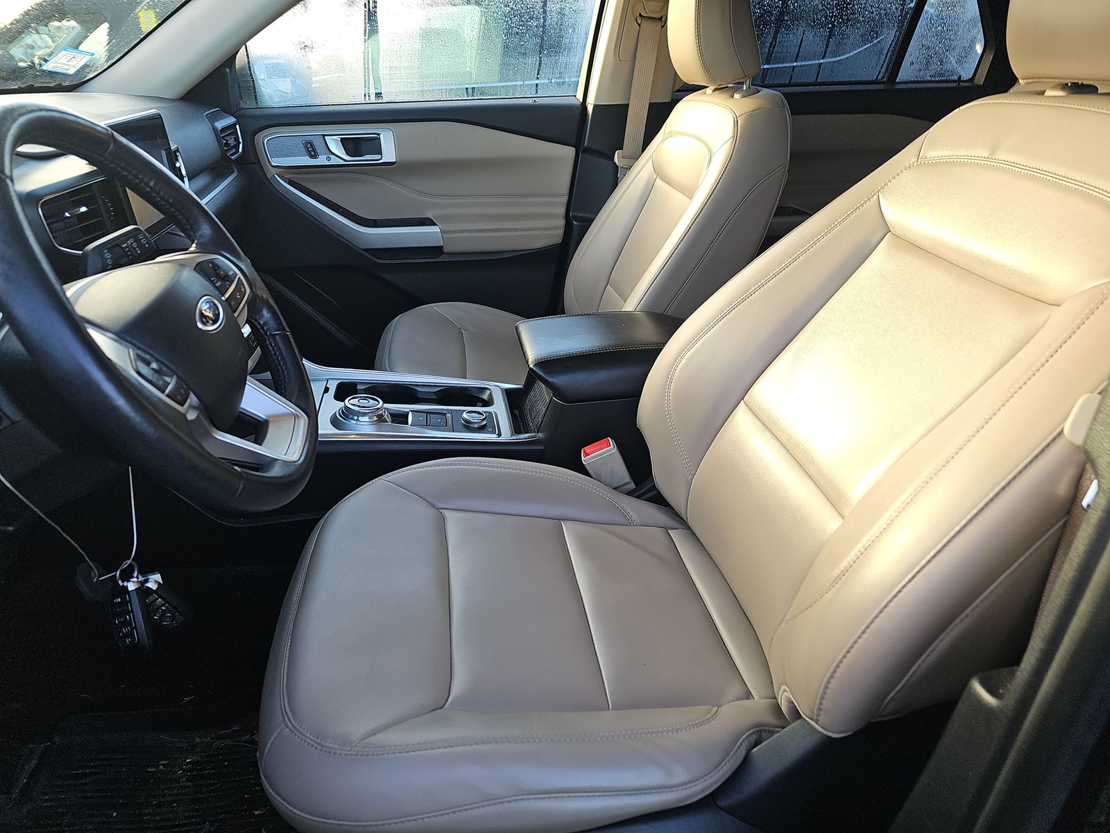 2022 Ford Explorer XLT AWD