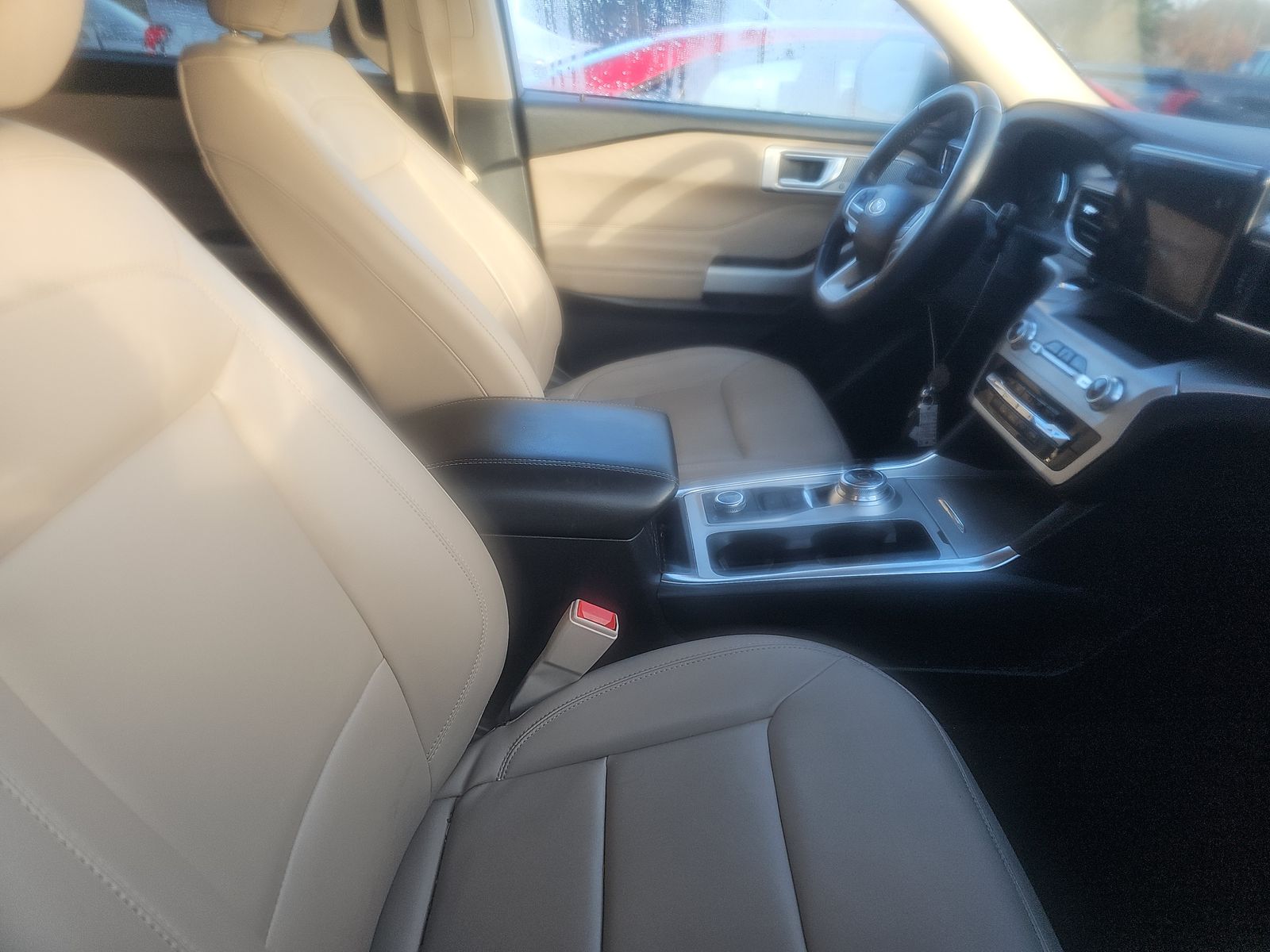 2022 Ford Explorer XLT AWD