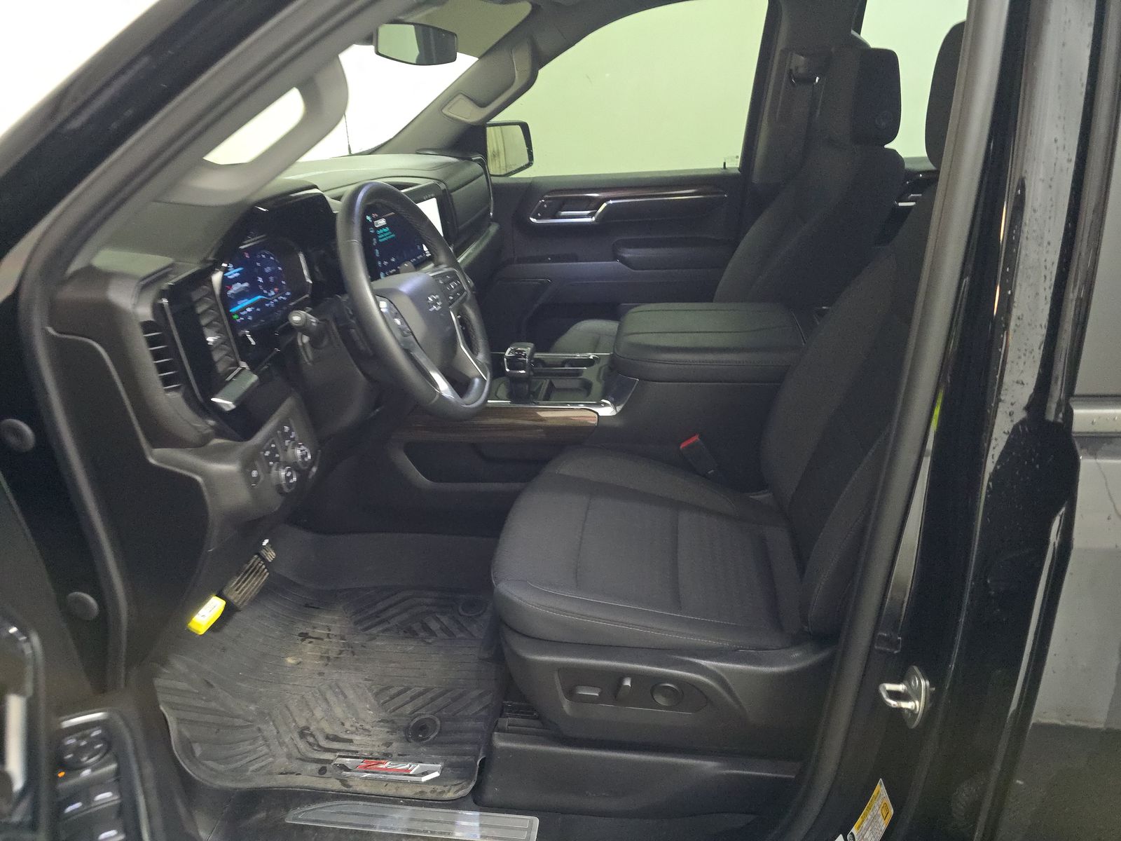 2024 Chevrolet Silverado 1500 RST AWD