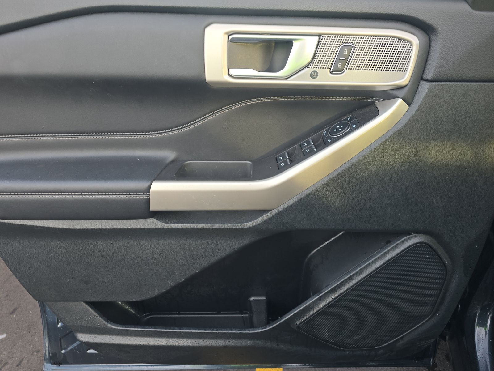 2023 Ford Explorer XLT AWD