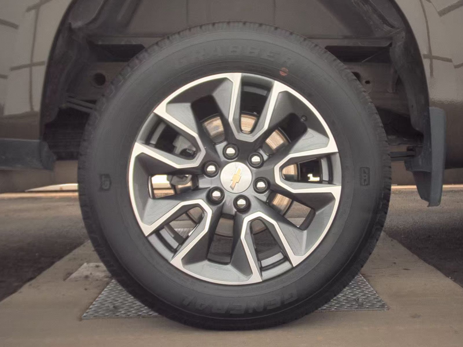 2023 Chevrolet Silverado 1500 LT AWD