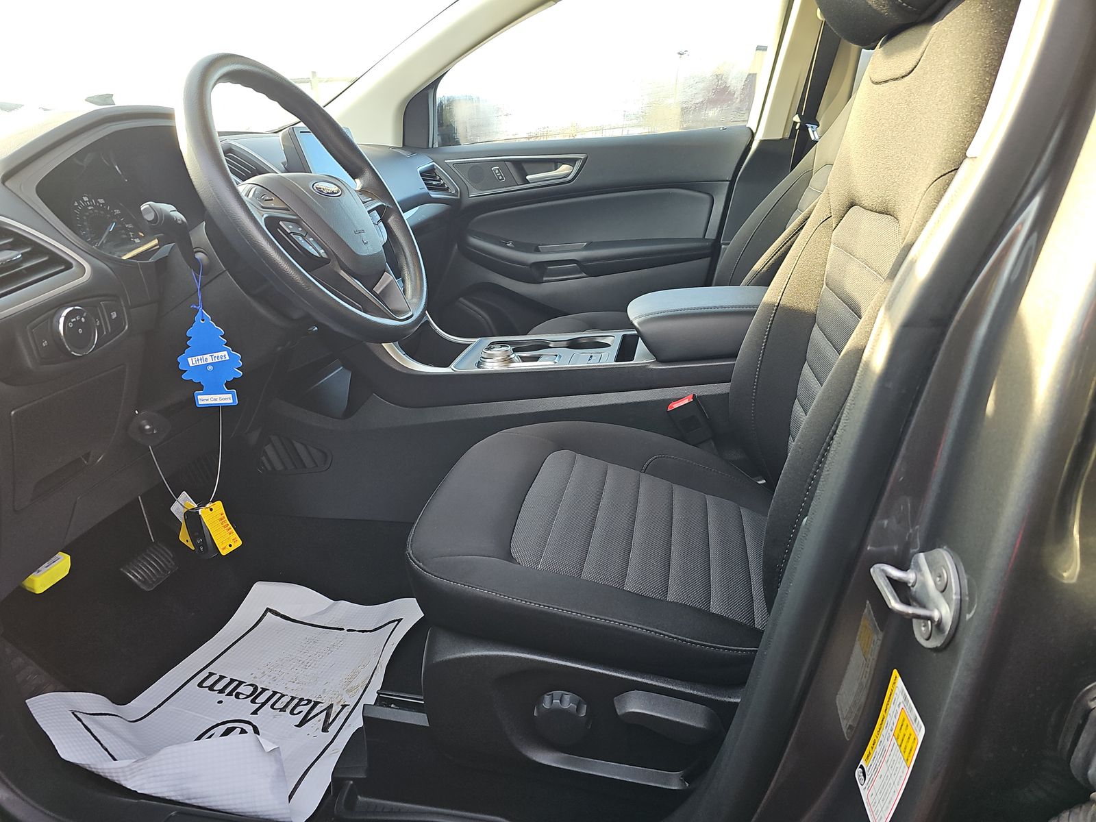 2022 Ford Edge SE AWD