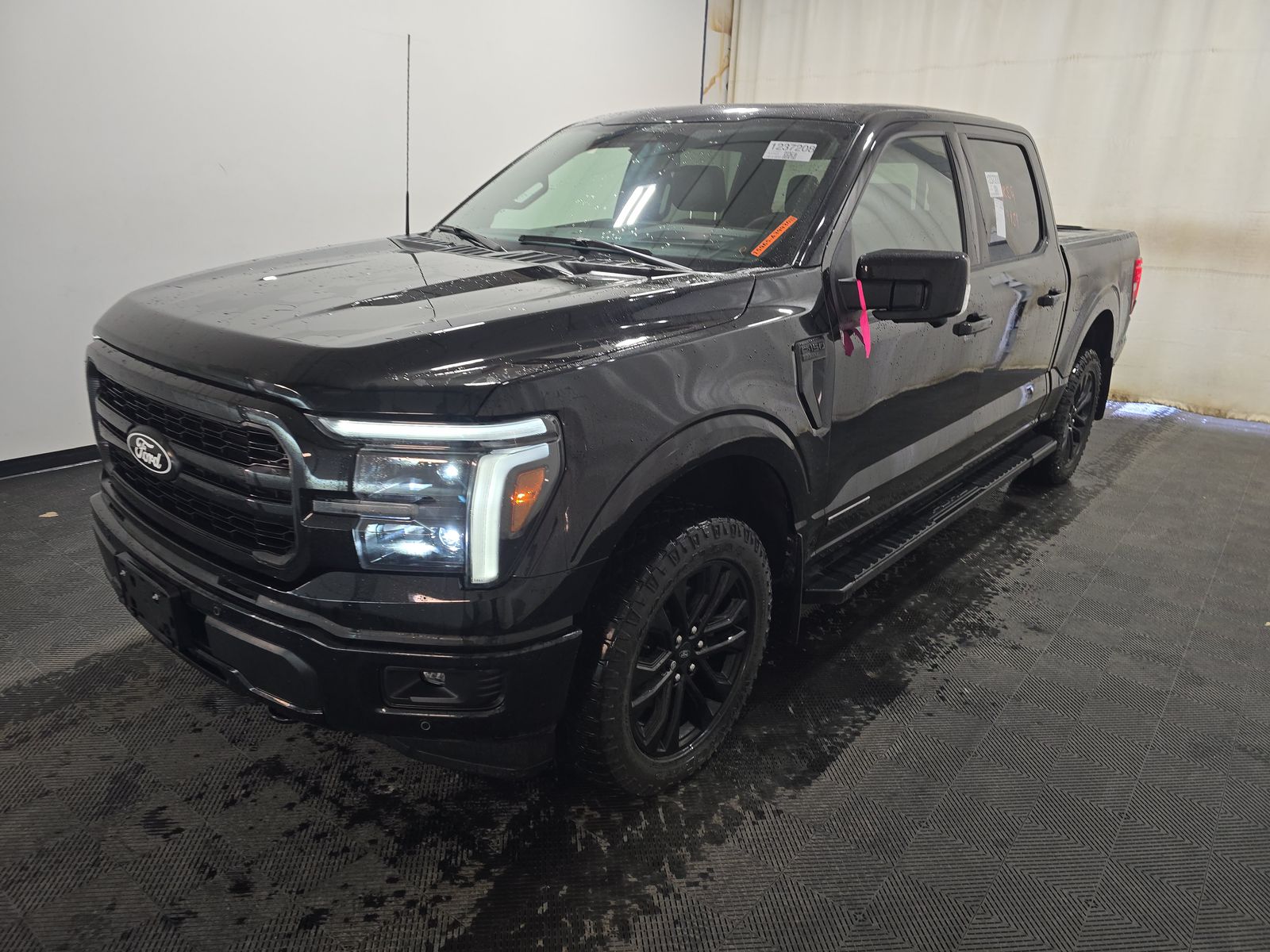 2025 Ford F-150 Hybrid Lariat AWD