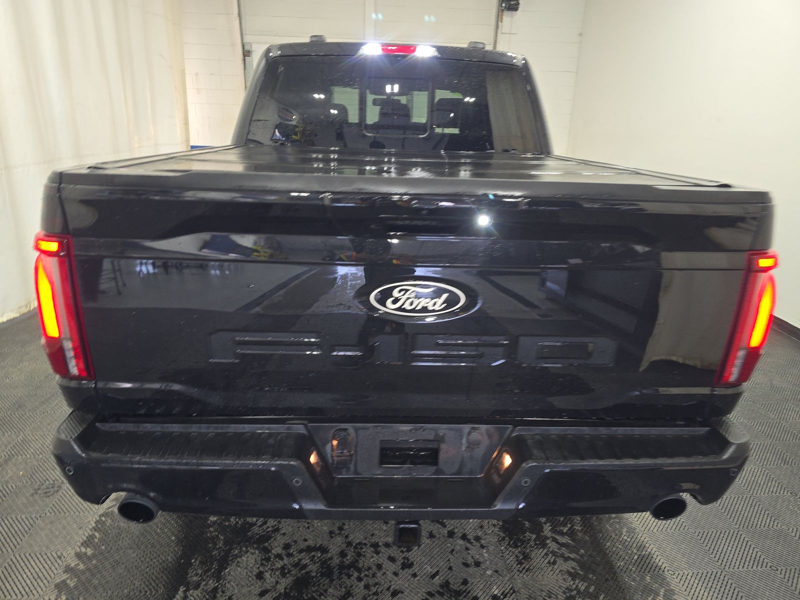 2025 Ford F-150 Hybrid Lariat AWD