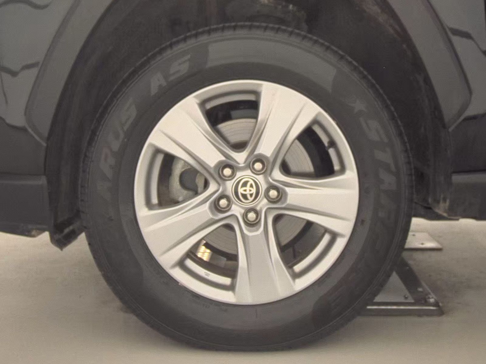 2023 Toyota RAV4 XLE FWD