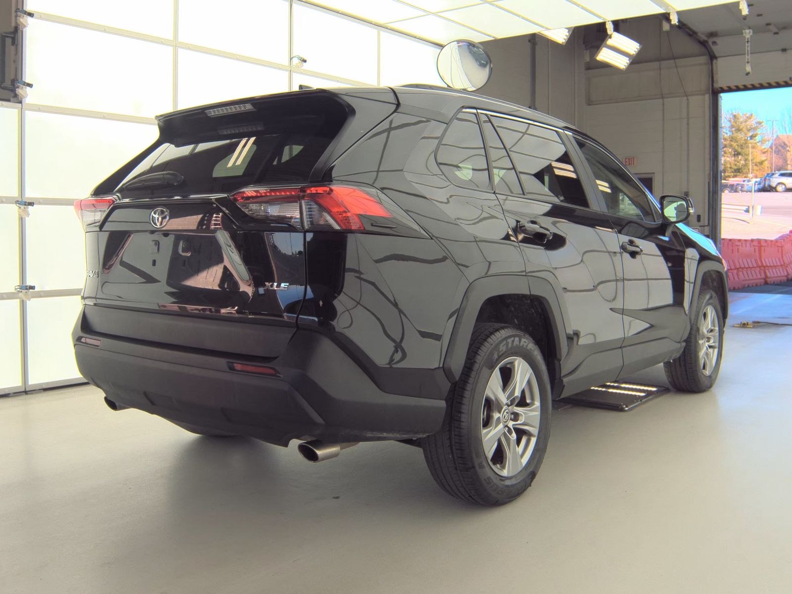 2023 Toyota RAV4 XLE FWD