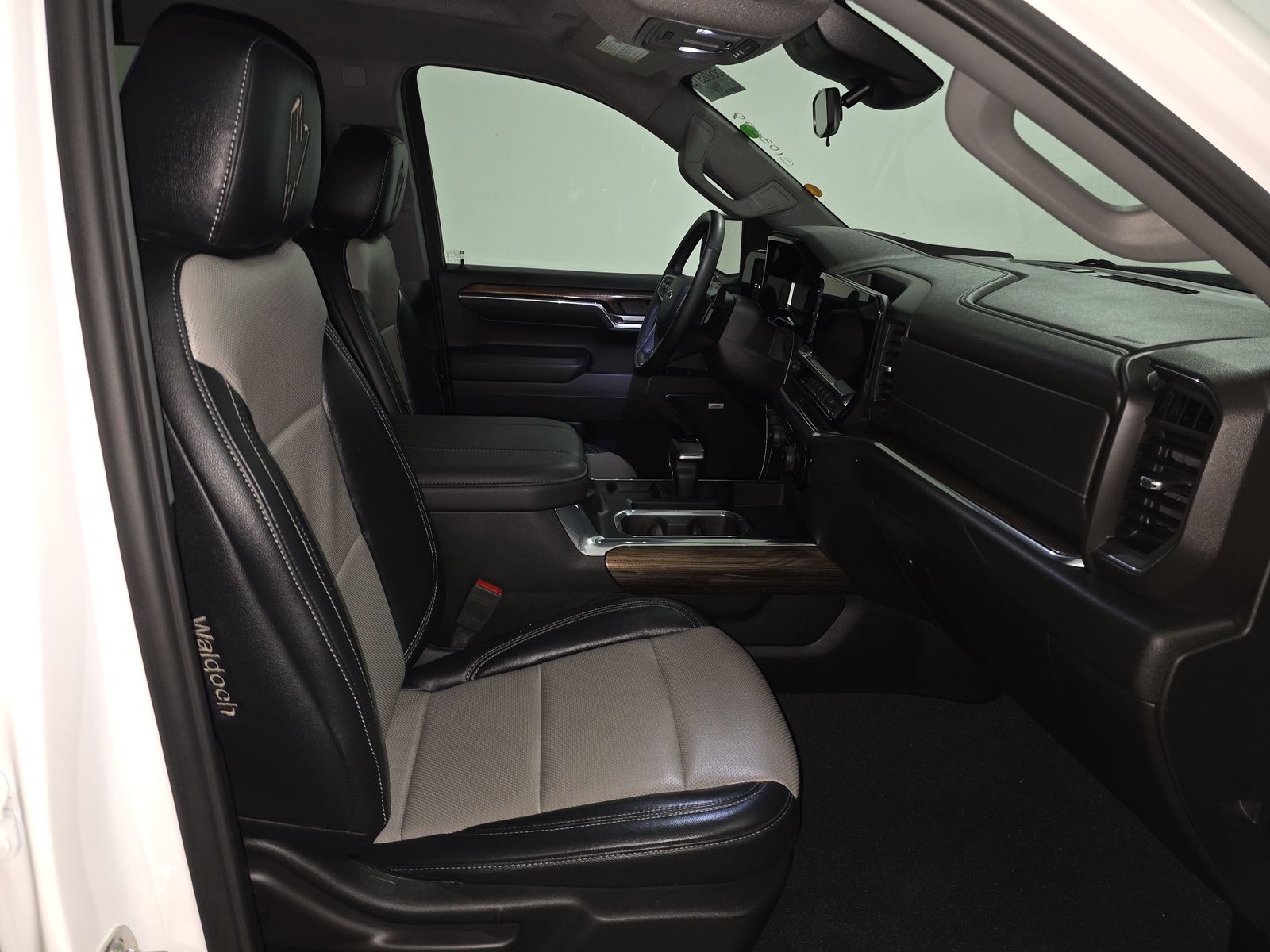 2024 Chevrolet Silverado 1500 RST AWD