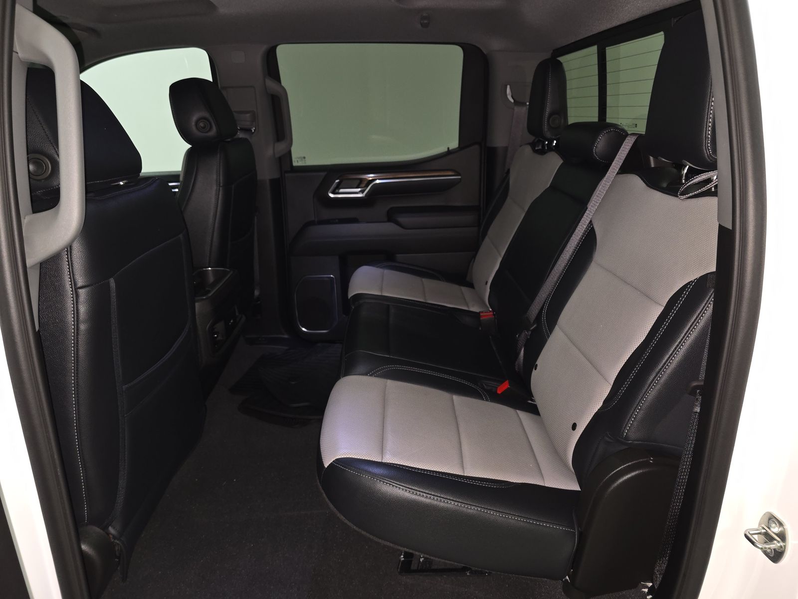 2024 Chevrolet Silverado 1500 RST AWD