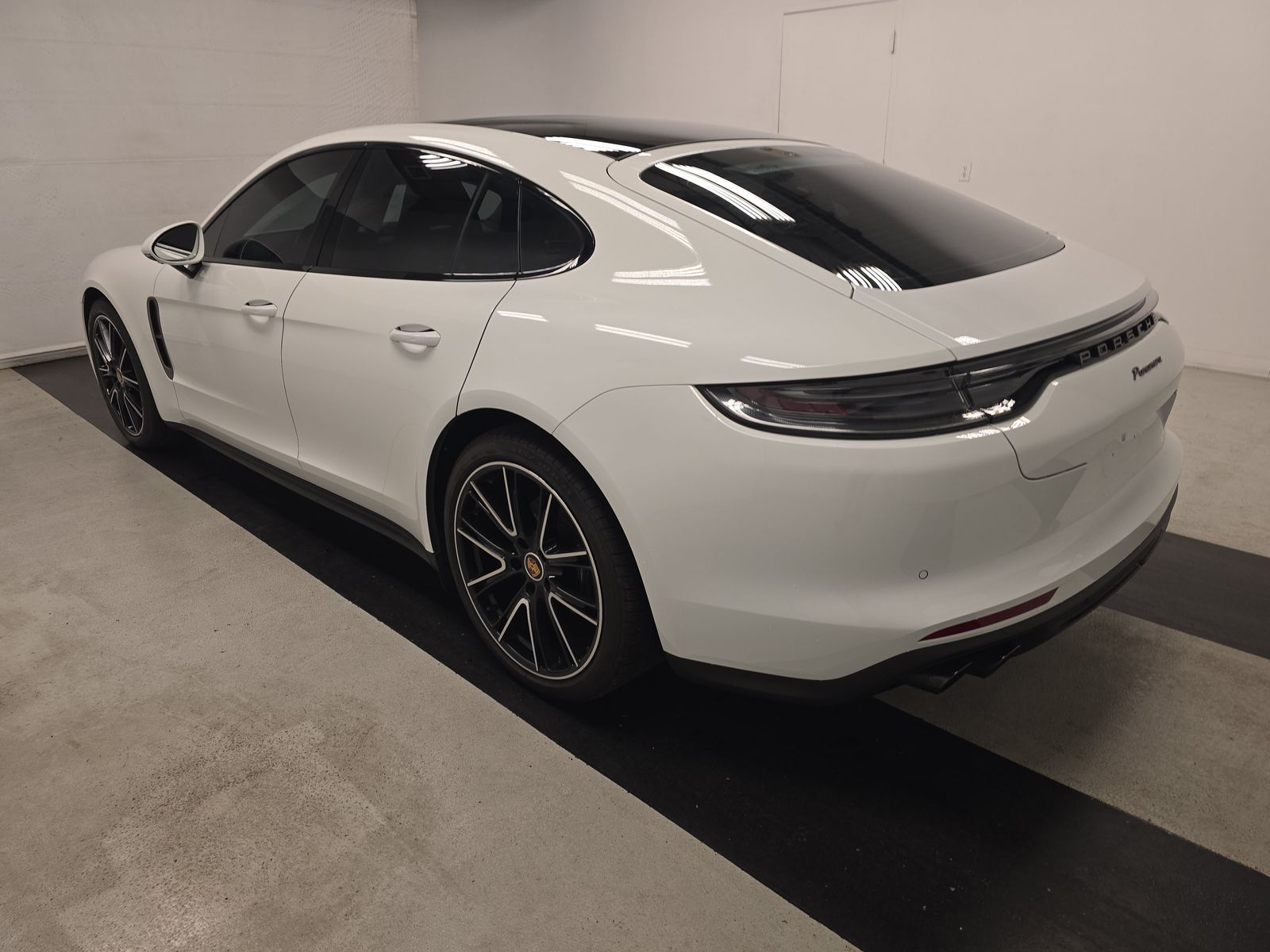 2023 Porsche Panamera Platinum Edition RWD