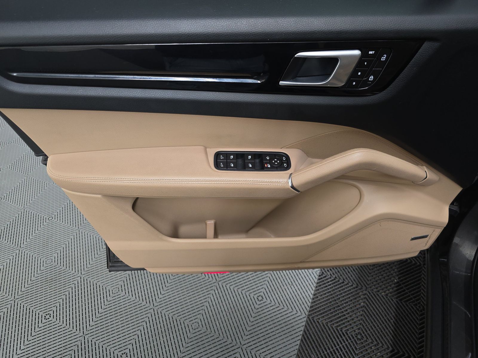 2022 Porsche Cayenne Base AWD