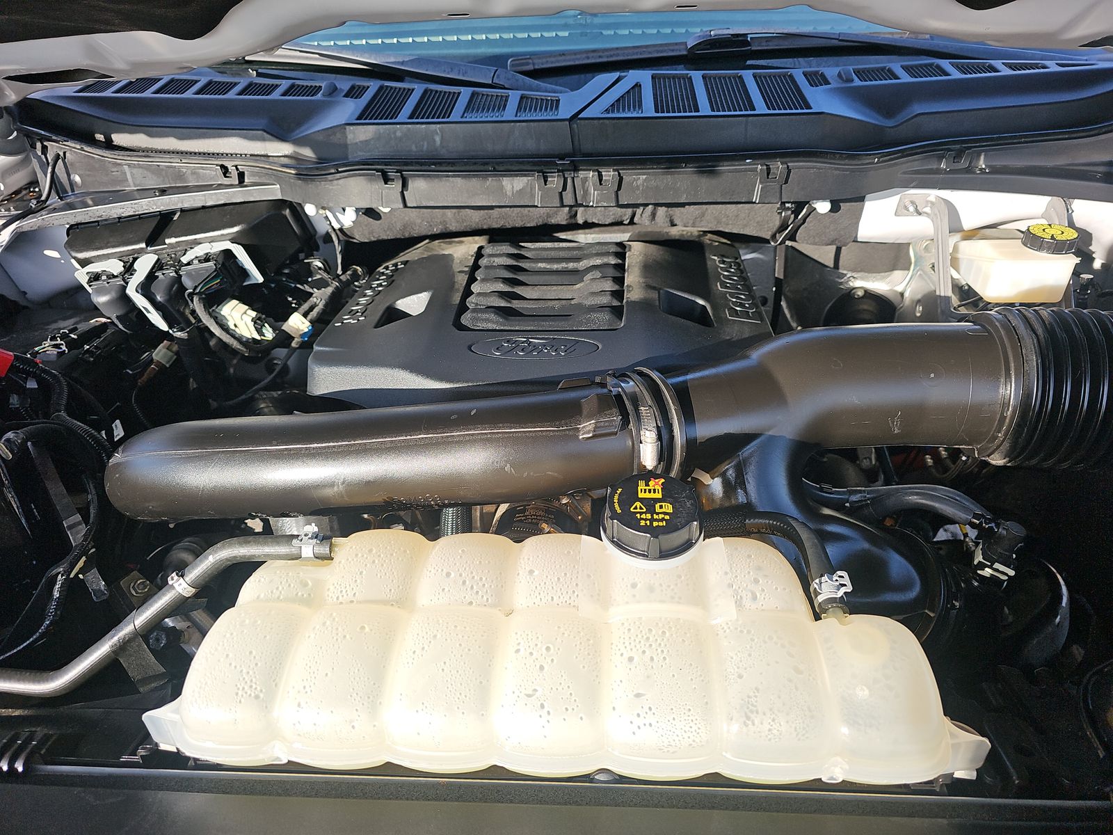 2023 Ford F-150 Lariat AWD