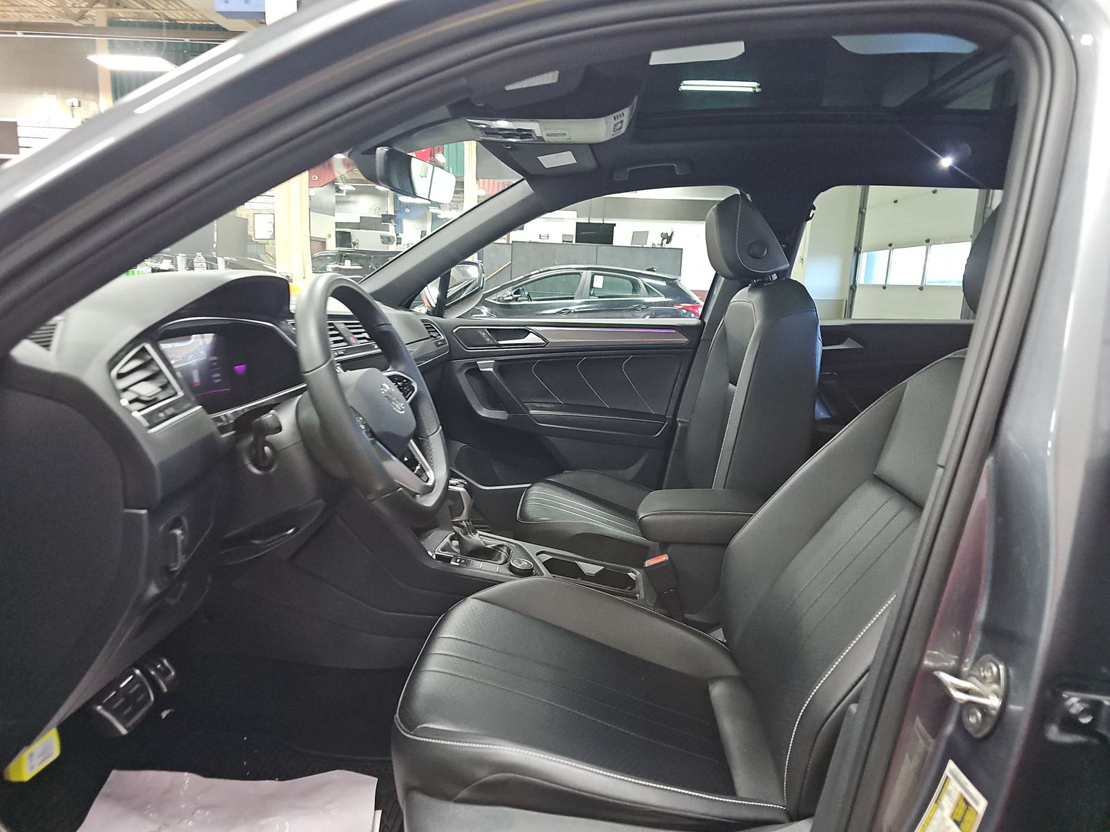 2022 Volkswagen Tiguan 2.0T SE R-Line Black AWD