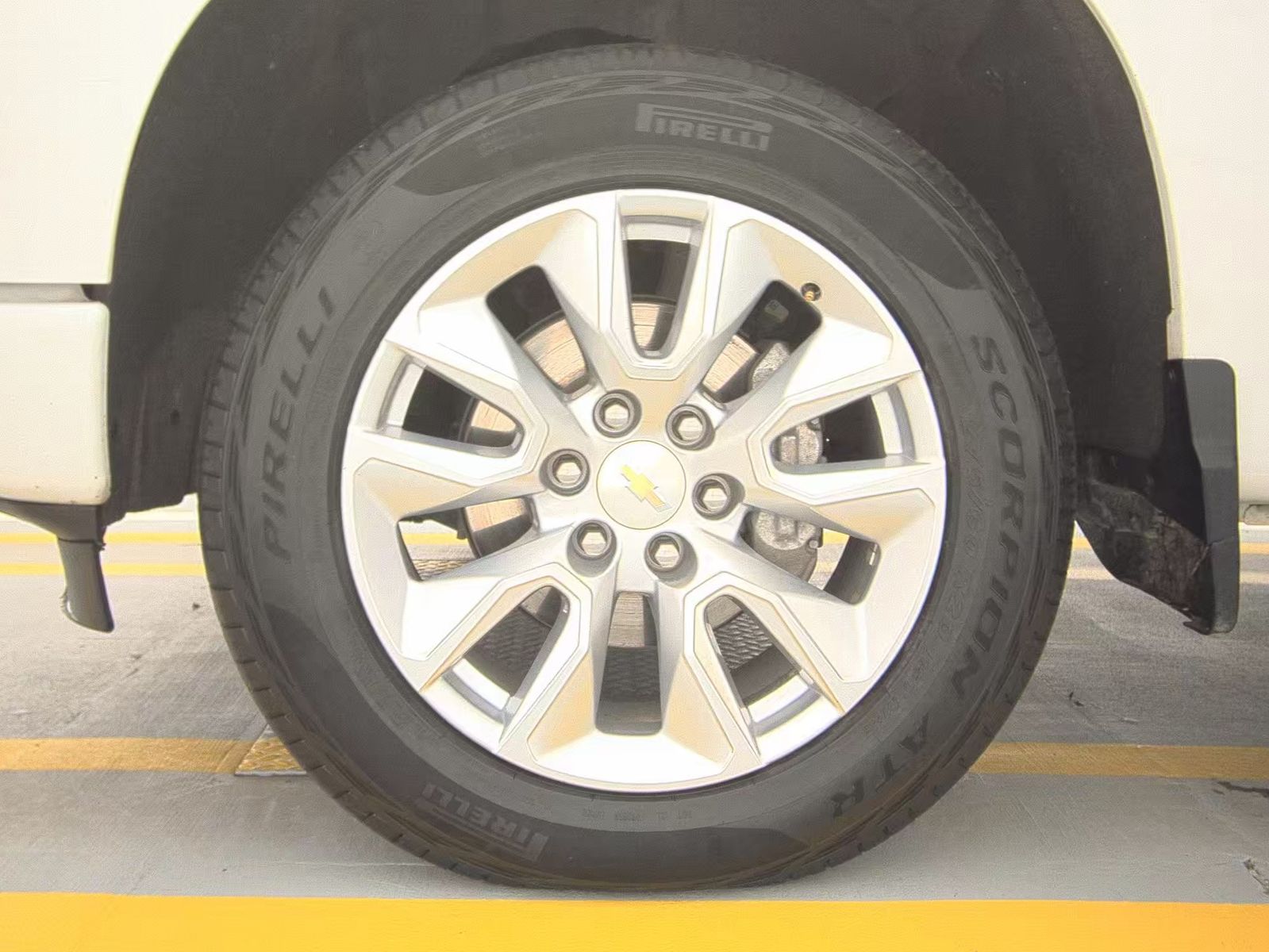 2023 Chevrolet Silverado 1500 Custom AWD