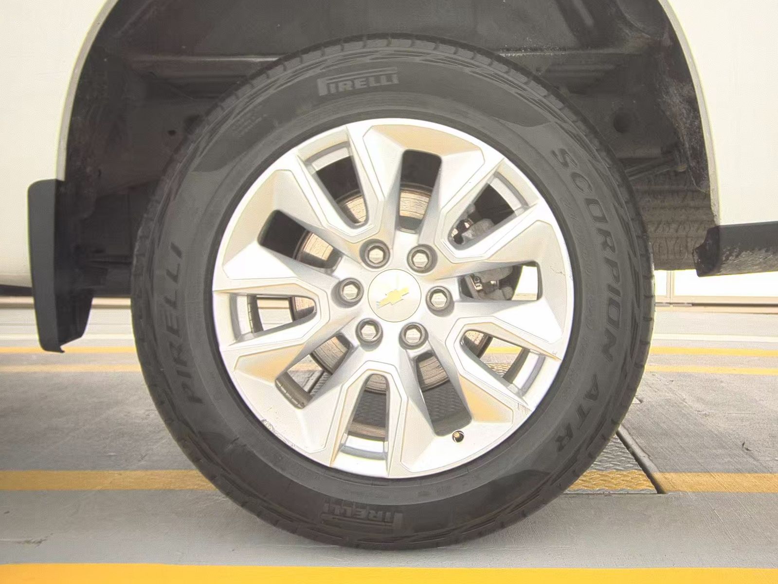 2023 Chevrolet Silverado 1500 Custom AWD