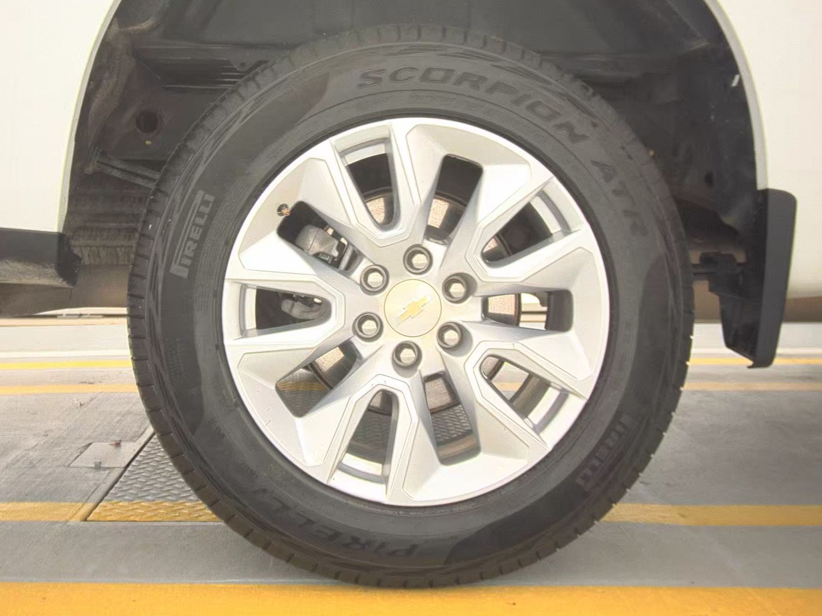 2023 Chevrolet Silverado 1500 Custom AWD