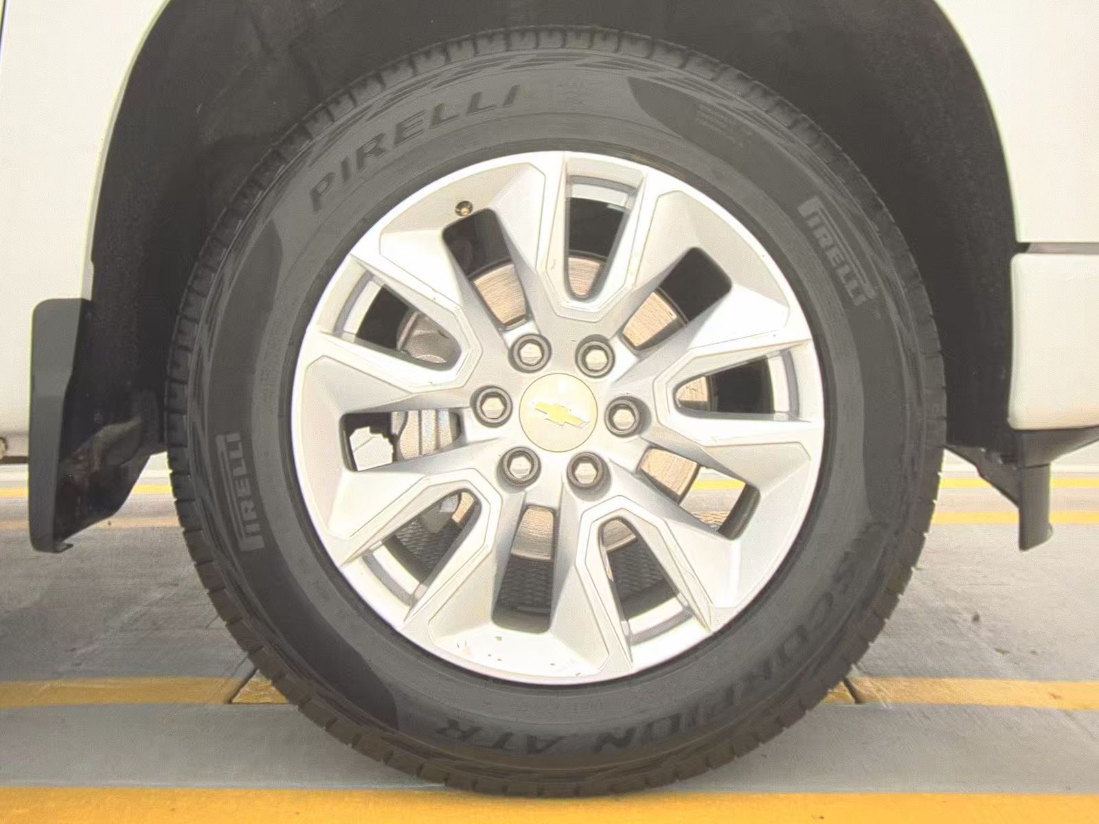 2023 Chevrolet Silverado 1500 Custom AWD