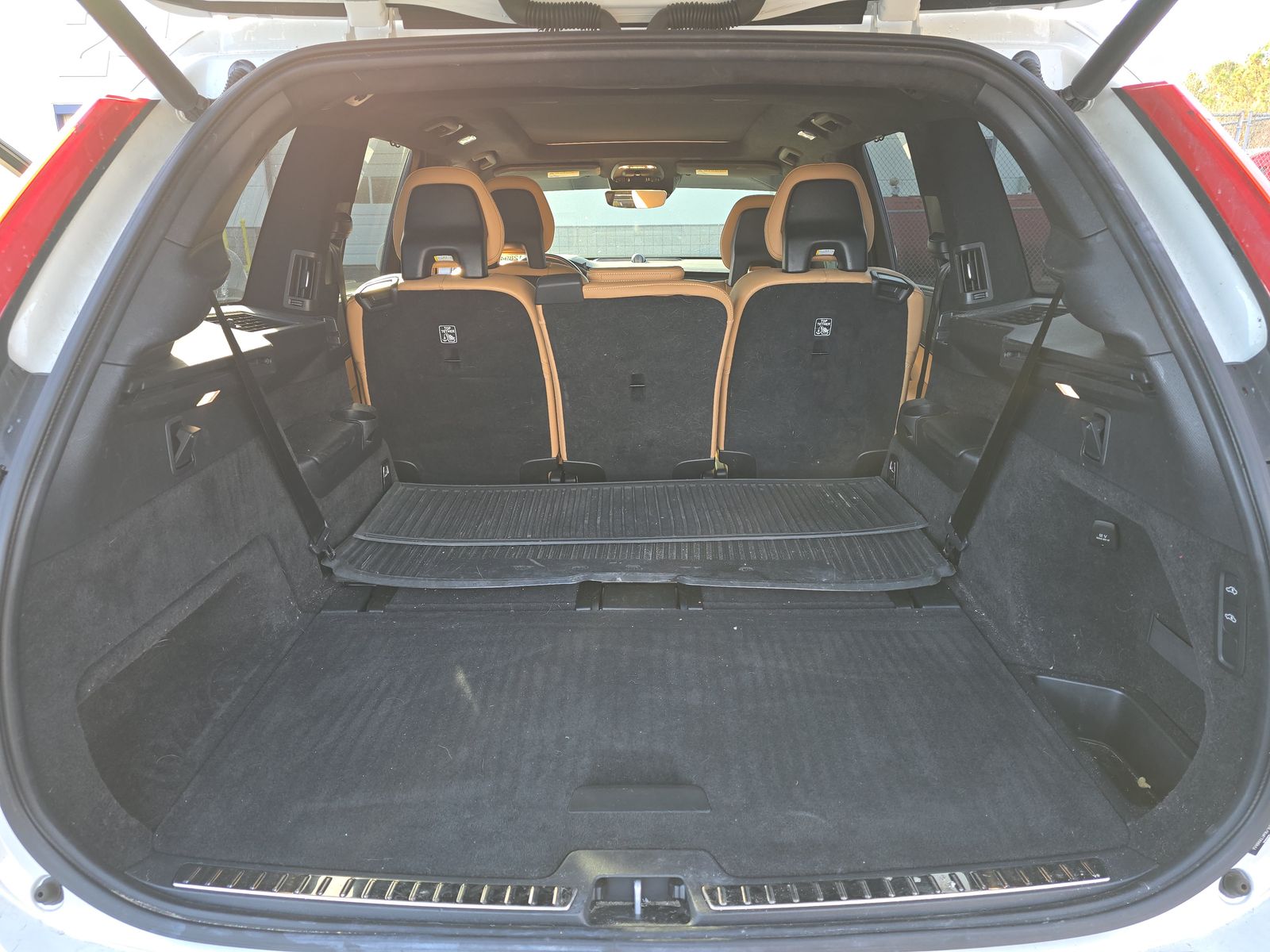 2021 Volvo XC90 Recharge T8 Inscription AWD