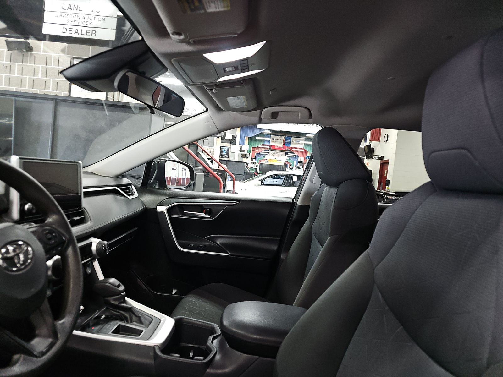 2023 Toyota RAV4 XLE FWD