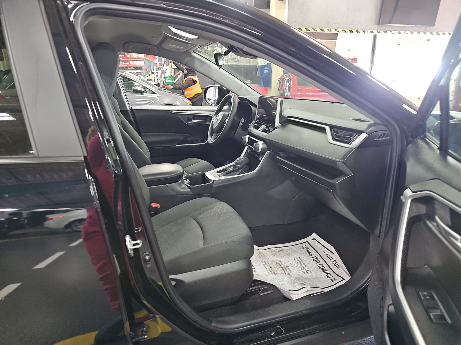 2023 Toyota RAV4 XLE FWD