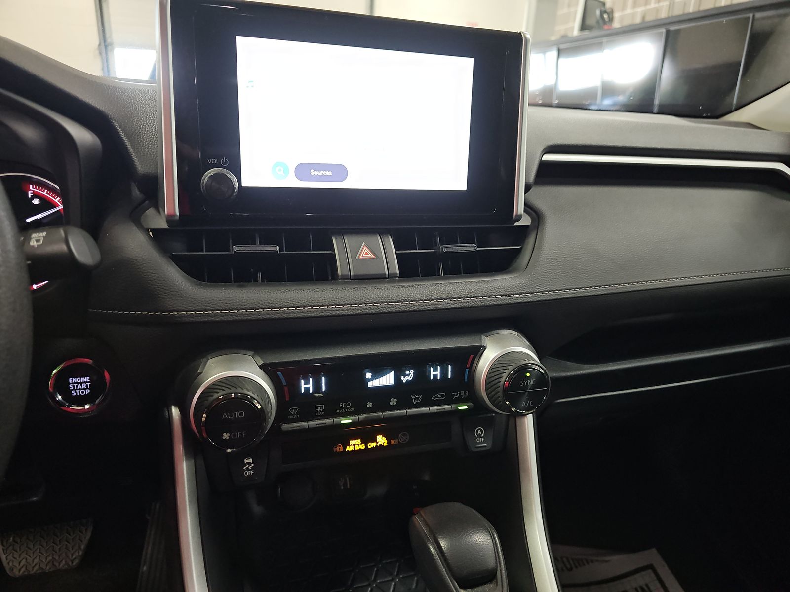 2023 Toyota RAV4 XLE FWD