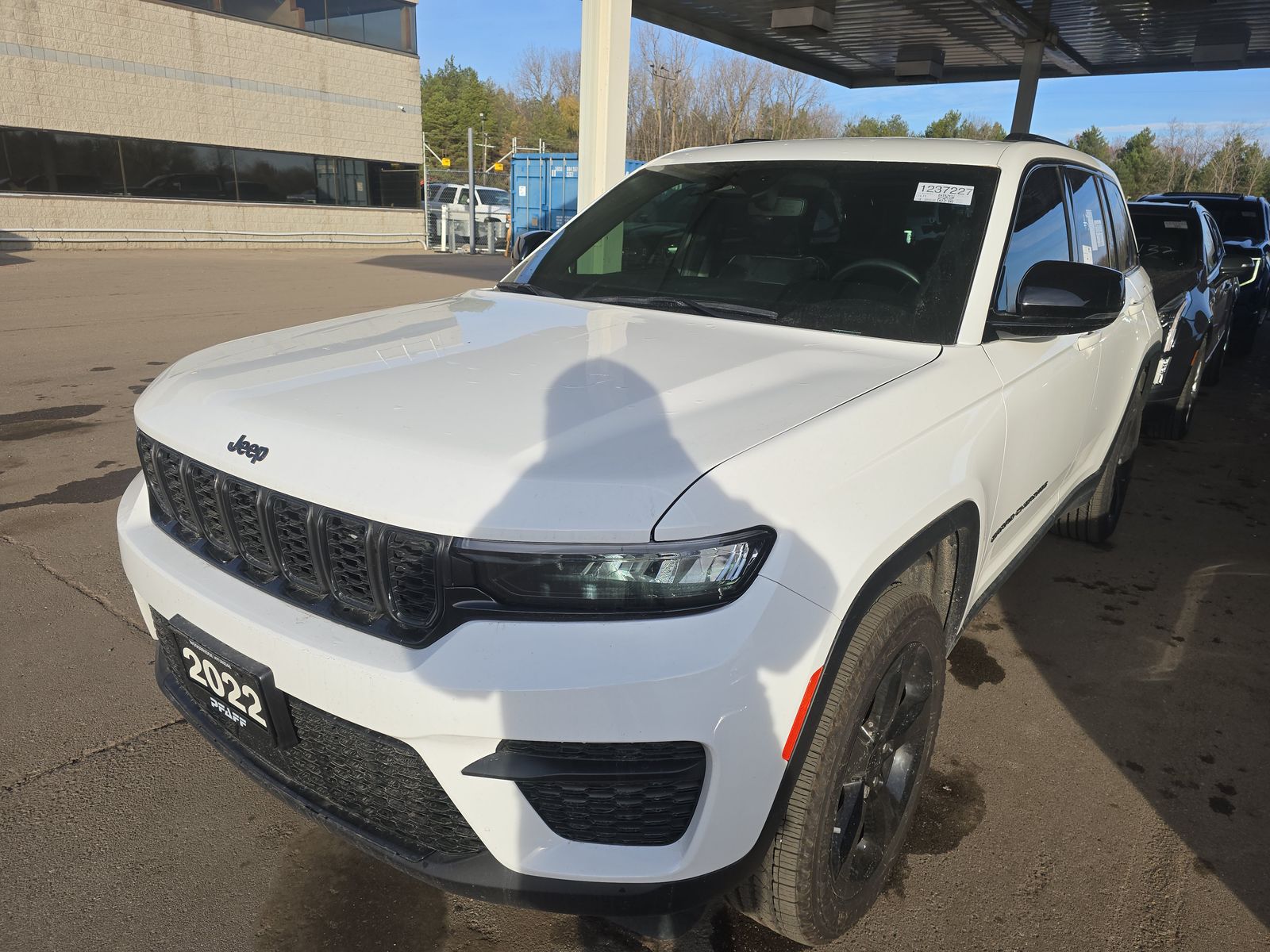 2022 Jeep Grand Cherokee Altitude AWD