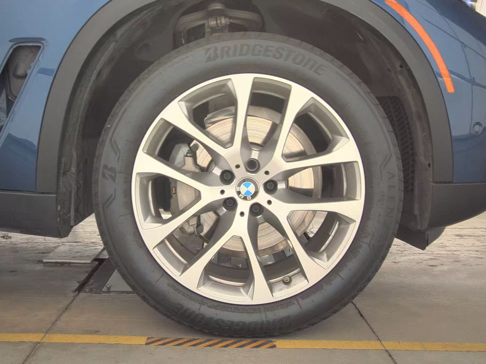 2020 BMW X5 xDrive40i AWD