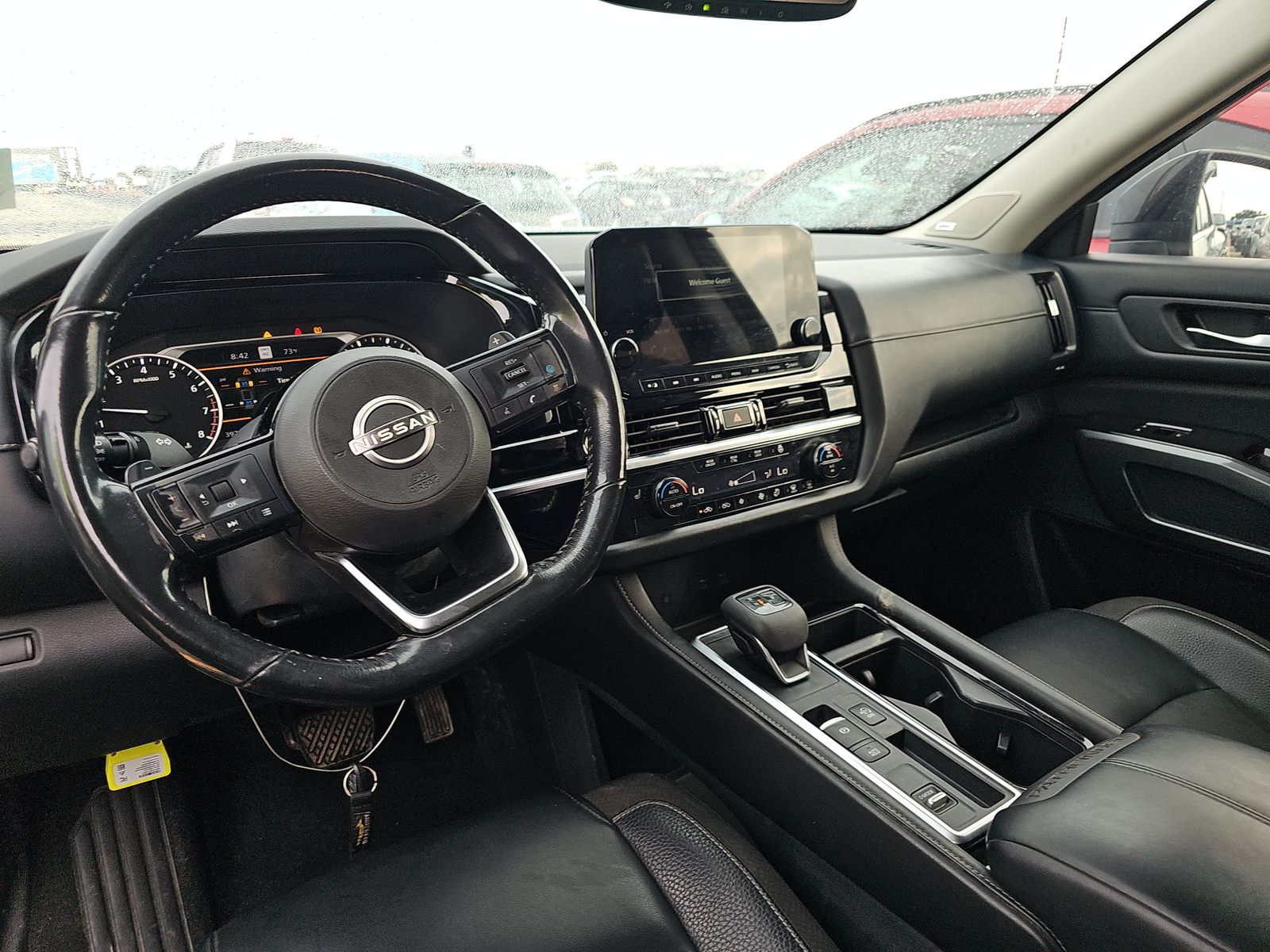 2022 Nissan Pathfinder SL FWD