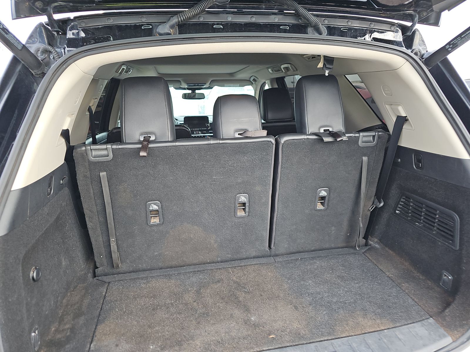 2022 Nissan Pathfinder SL FWD