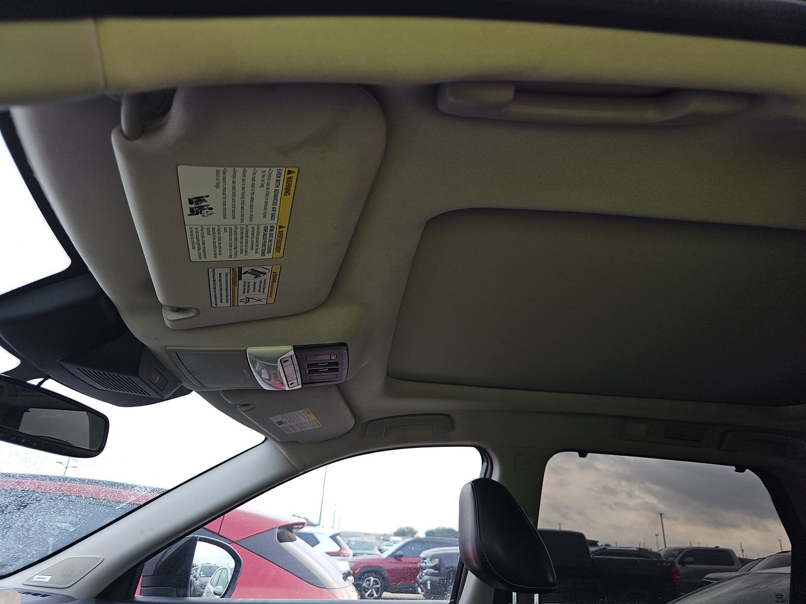 2022 Nissan Pathfinder SL FWD