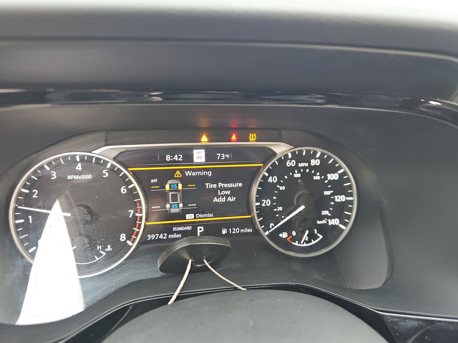 2022 Nissan Pathfinder SL FWD