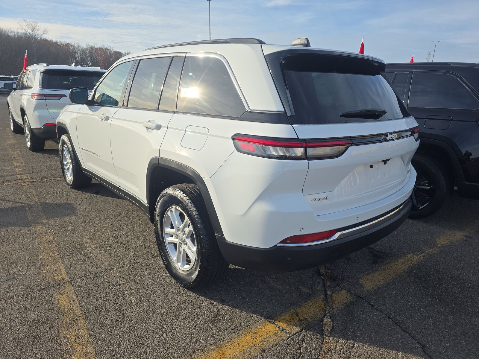 2024 Jeep Grand Cherokee Laredo AWD