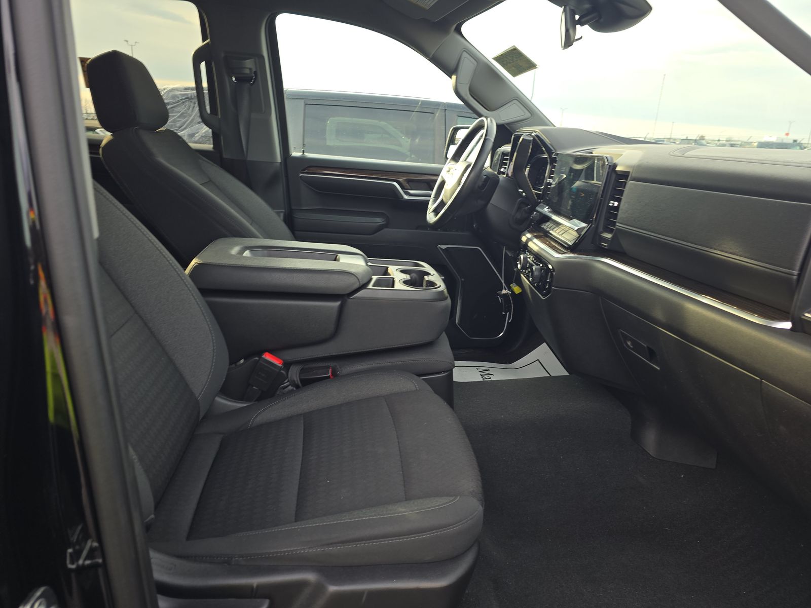 2022 Chevrolet Silverado 1500 LT AWD