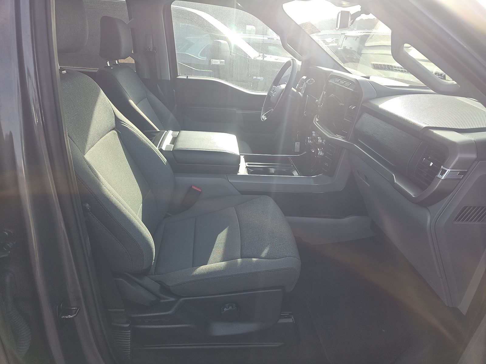 2024 Ford F-150 XLT AWD