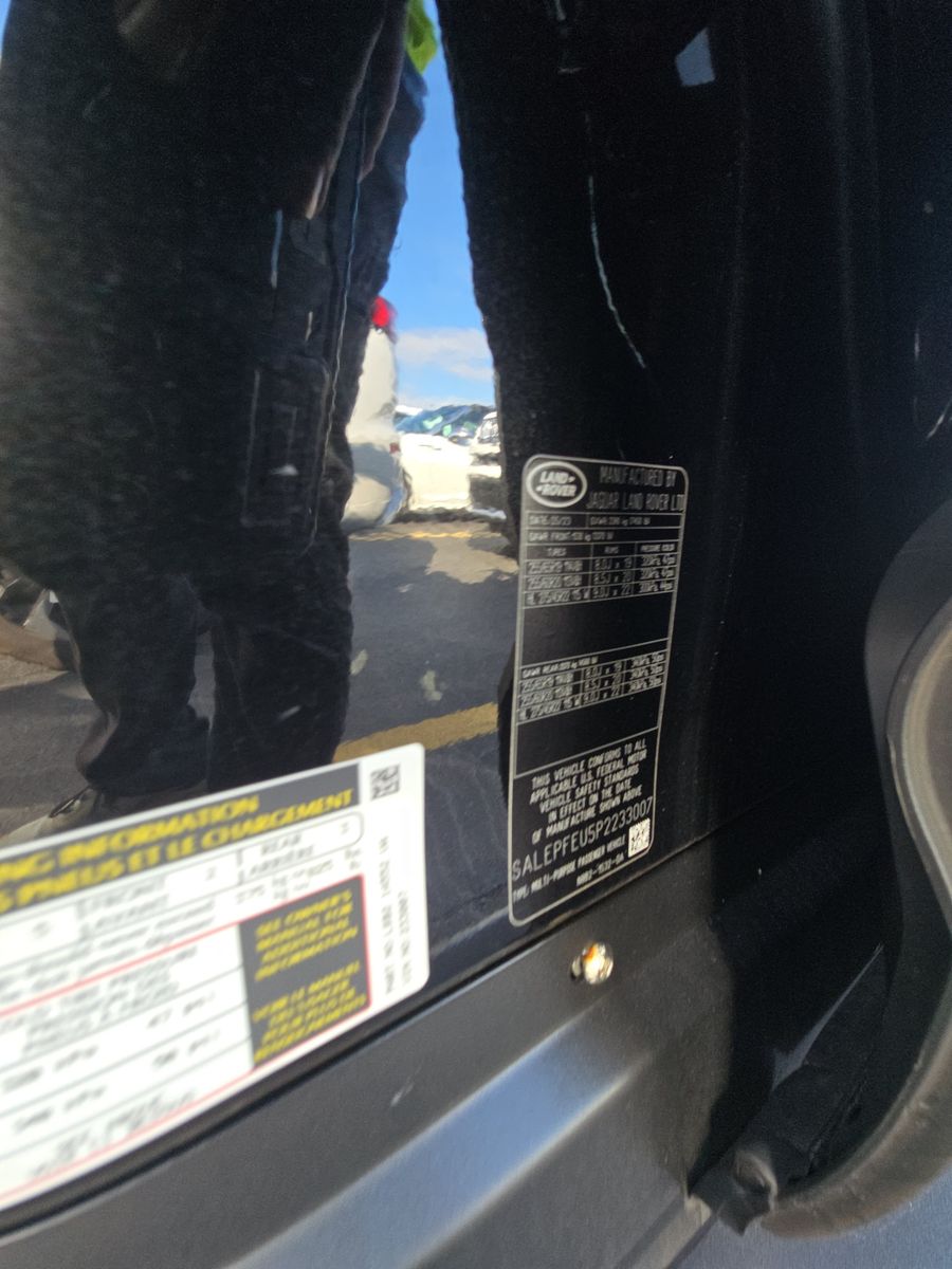 2023 Land Rover Defender 130 SE AWD