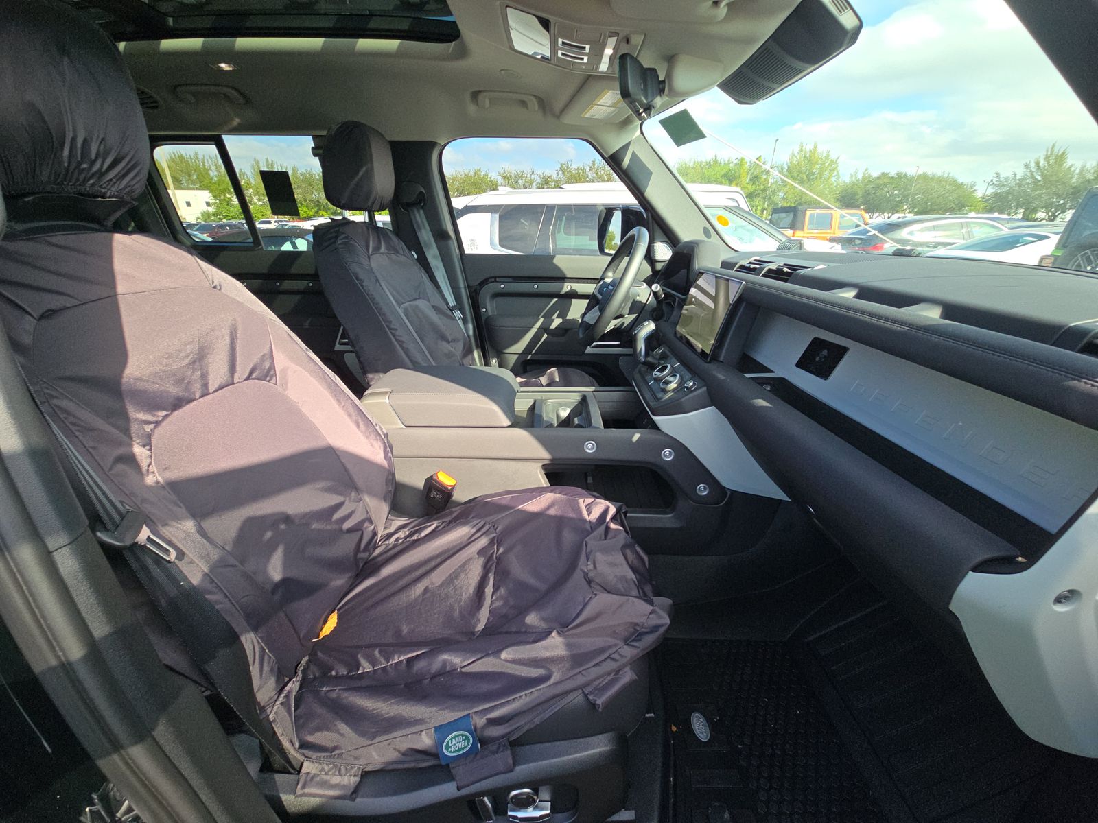 2023 Land Rover Defender 130 SE AWD