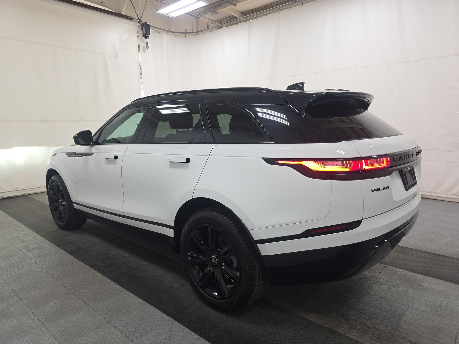 2023 Land Rover Range Rover Velar R-Dynamic S AWD