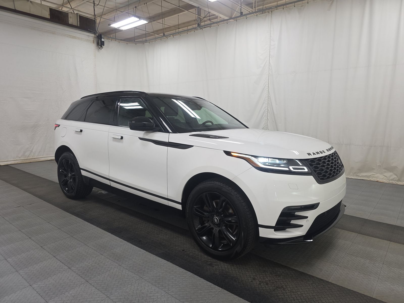 2023 Land Rover Range Rover Velar R-Dynamic S AWD