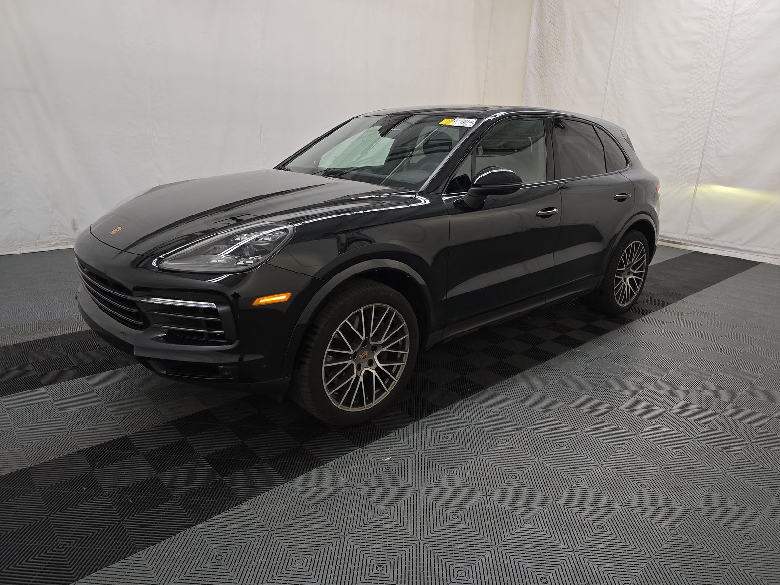 2023 Porsche Cayenne Platinum Edition AWD