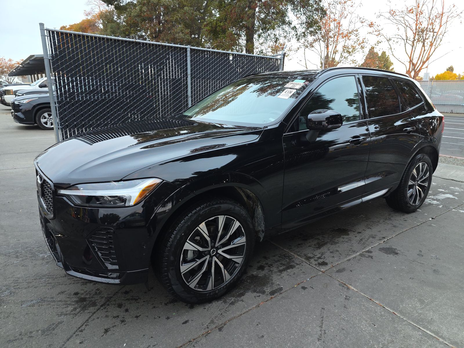 2025 Volvo XC60 B5 Plus AWD